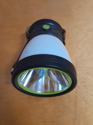 Фонарь кемпинговый многофункциональный.